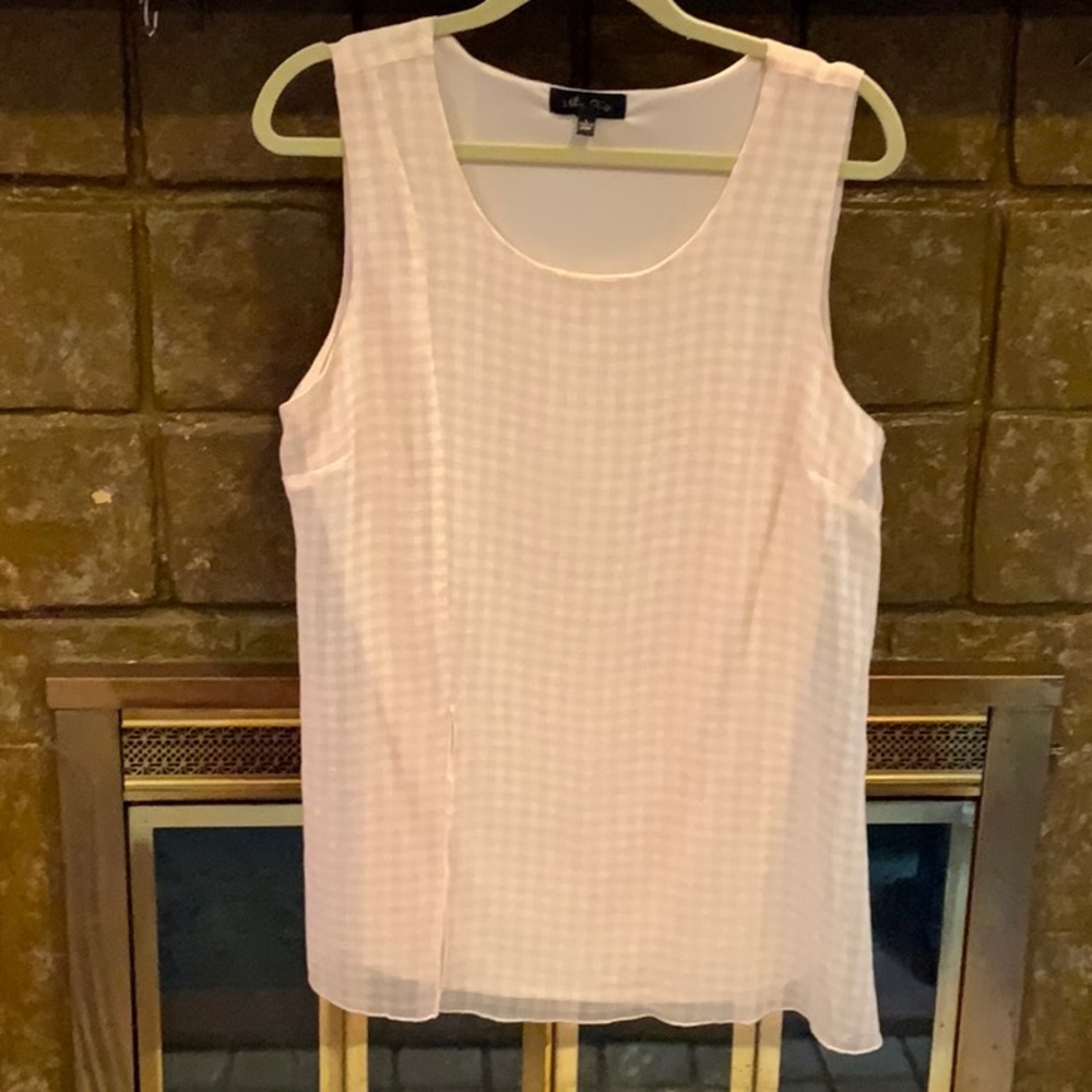 Melissa Paige sleeveless blouse